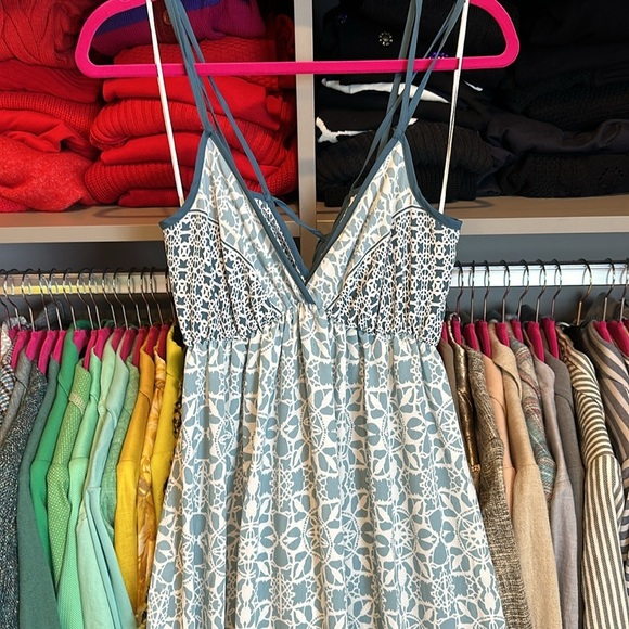 Lovestitch blue/teal/white print sleeveless v neck maxi dress size M - Picture 2 of 4